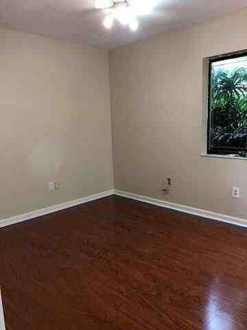 14015 Columbine Avenue - Photo 3 of 9