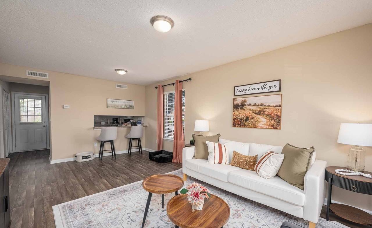 Georgia Green Townhome Apartments - Photo 2 of 23