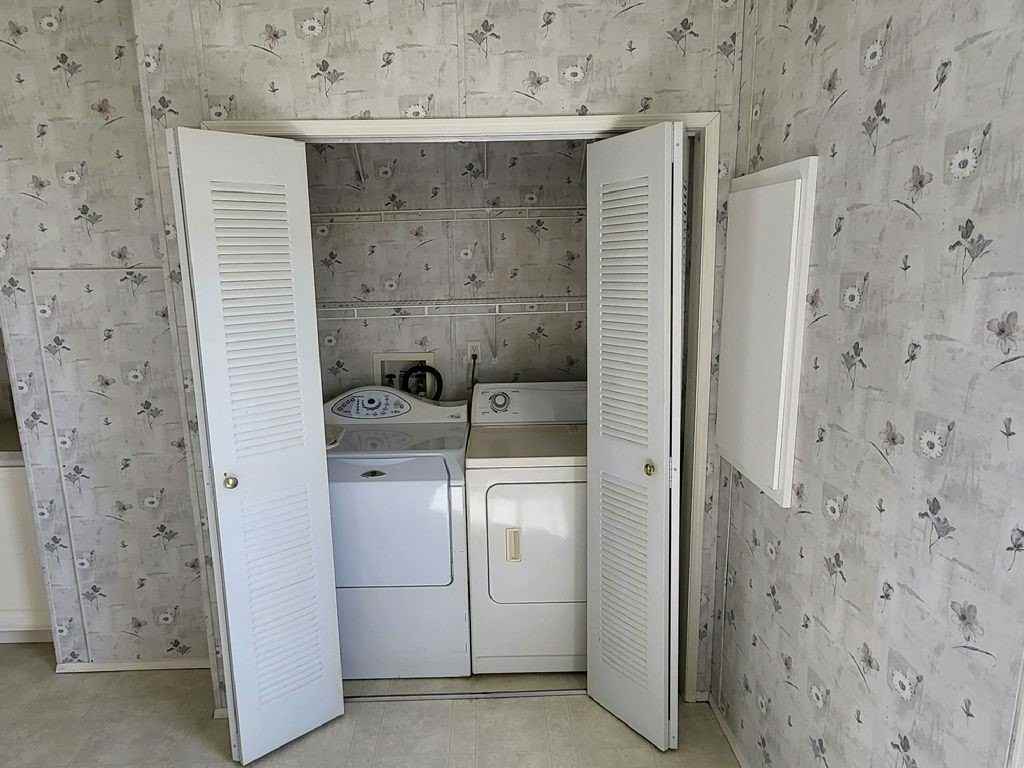 182 Oleander St #0182 - Photo 7 of 18