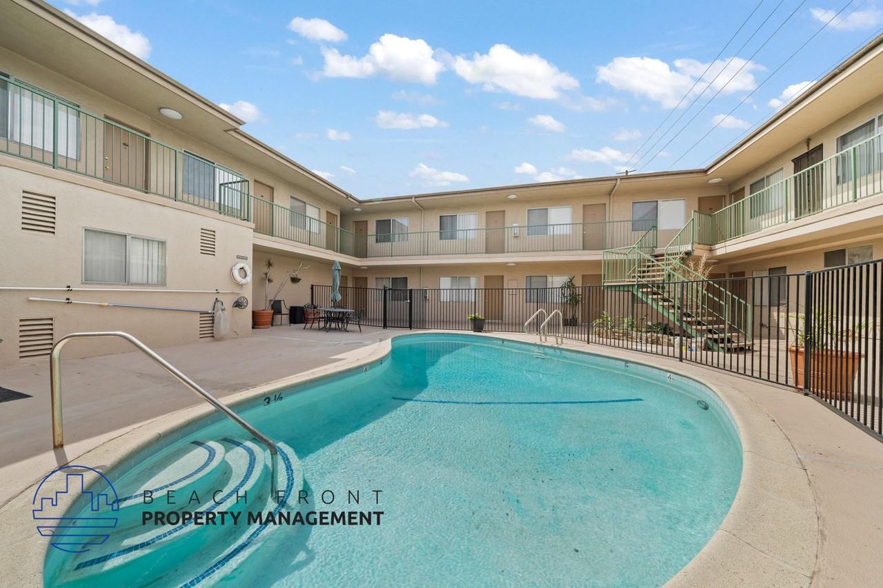 13444-13460 Prairie Ave. - Photo 3 of 18