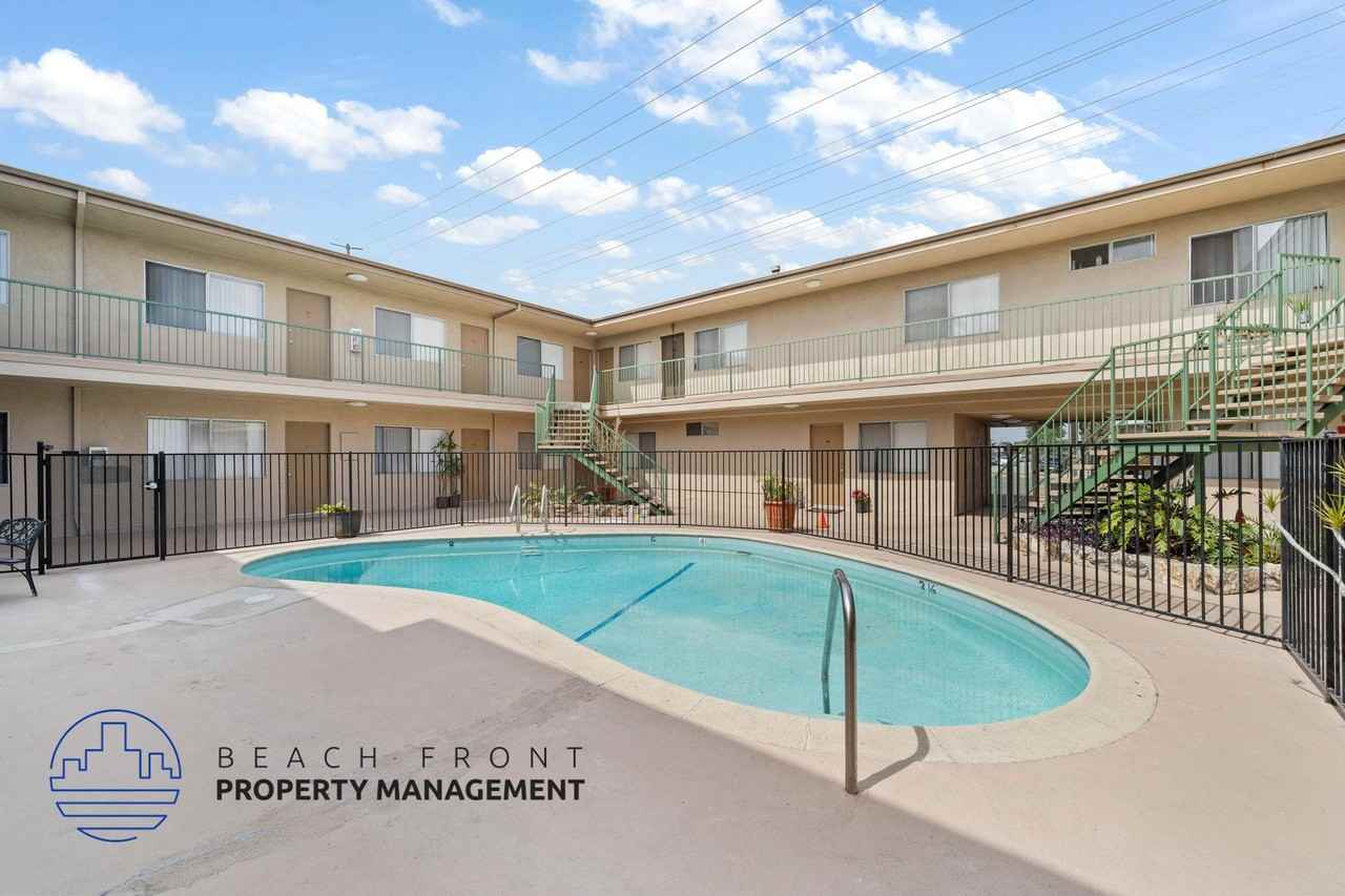 13444-13460 Prairie Ave. - Photo 7 of 18