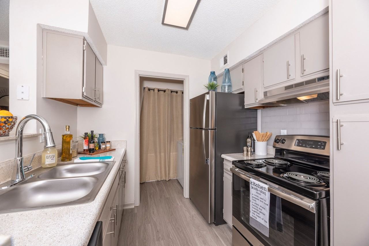 Park on Sweetwater - Photo 5 of 31