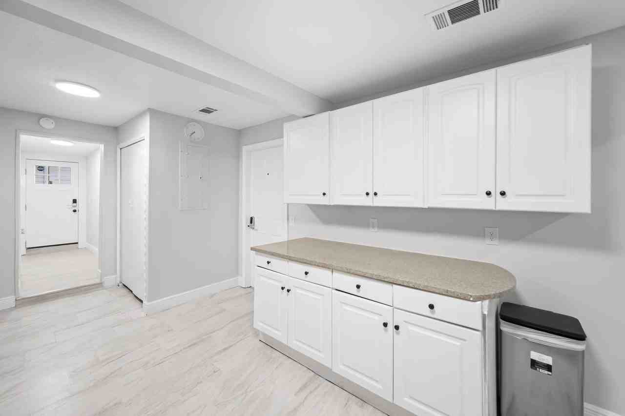 Wakefield Ave - Photo 3 of 11