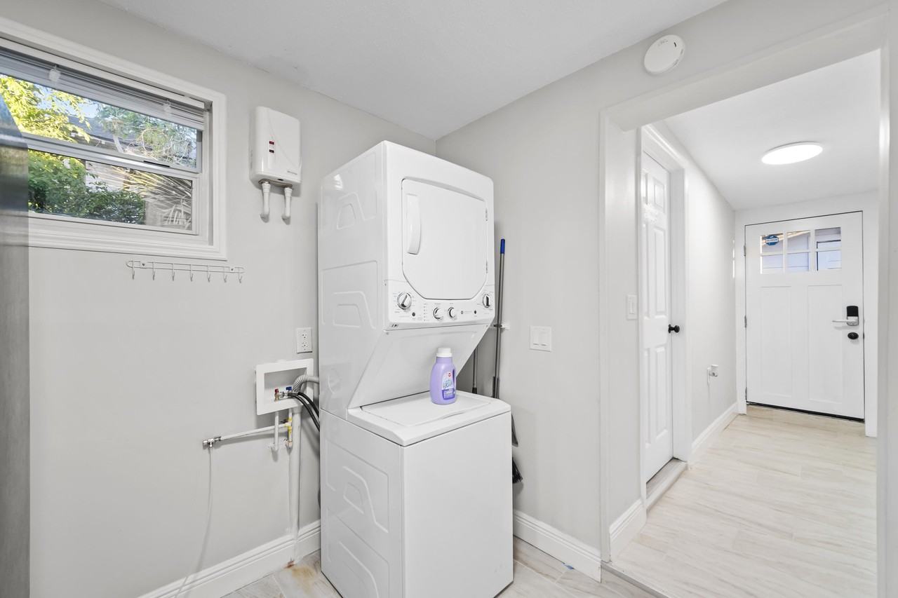 Wakefield Ave - Photo 7 of 11