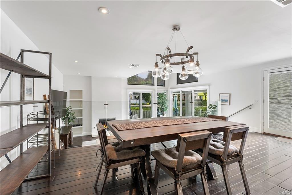 4625 Park Mirasol - Photo 3 of 6