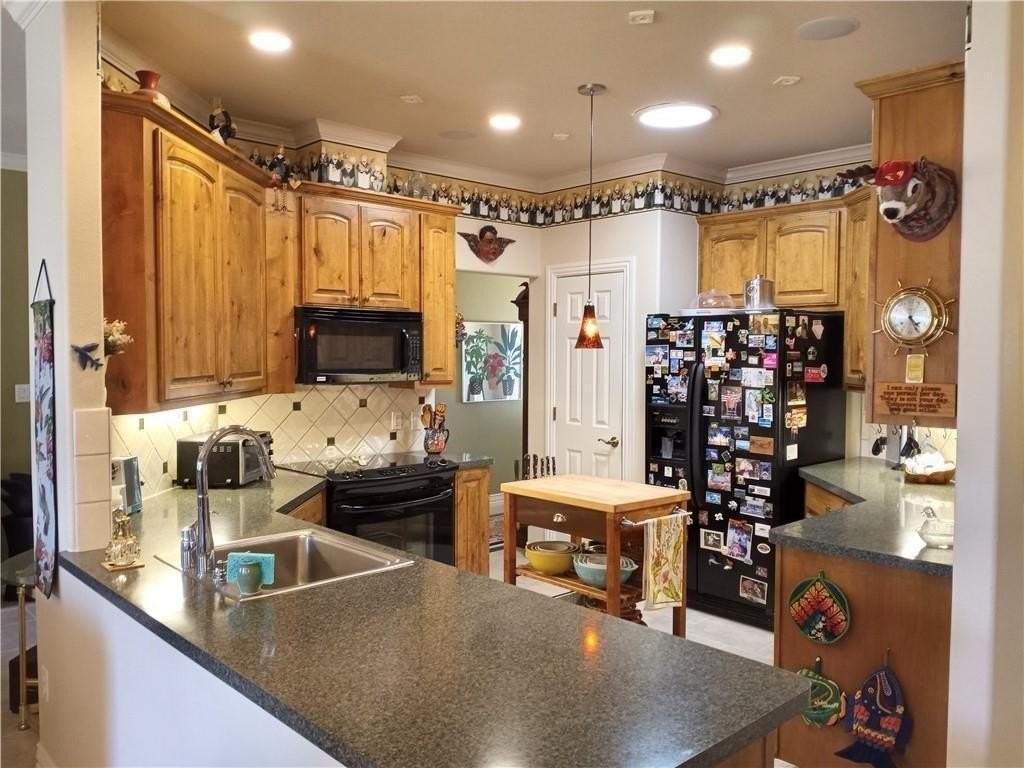 105 Terlingua Trl - Photo 6 of 20