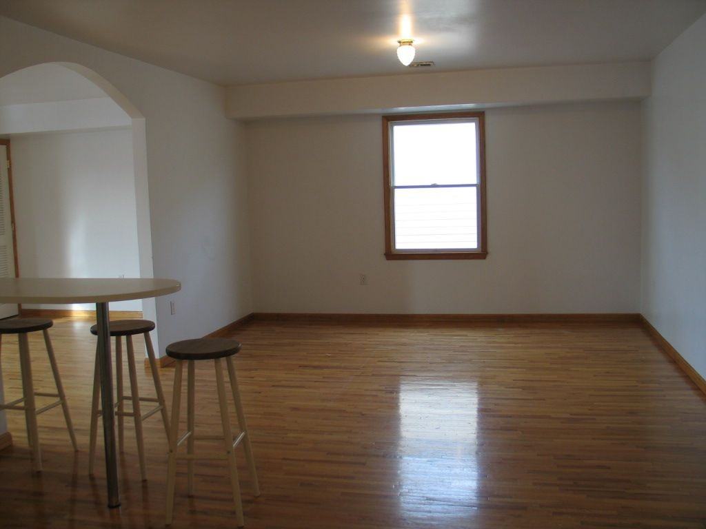 77 Sumo Village Ct - Photo 3 of 13