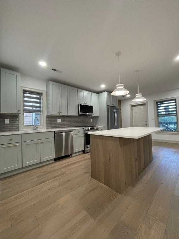 43 Saxton St - Photo 2 of 27