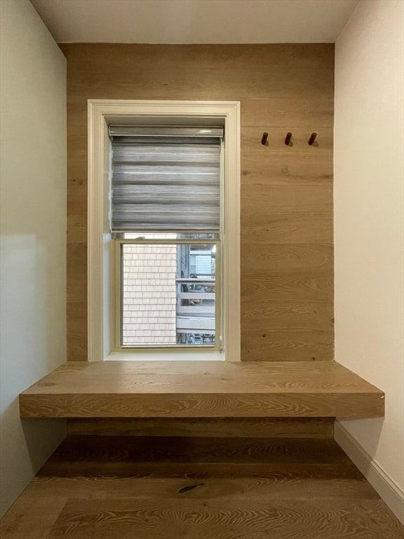 43 Saxton St - Photo 4 of 27