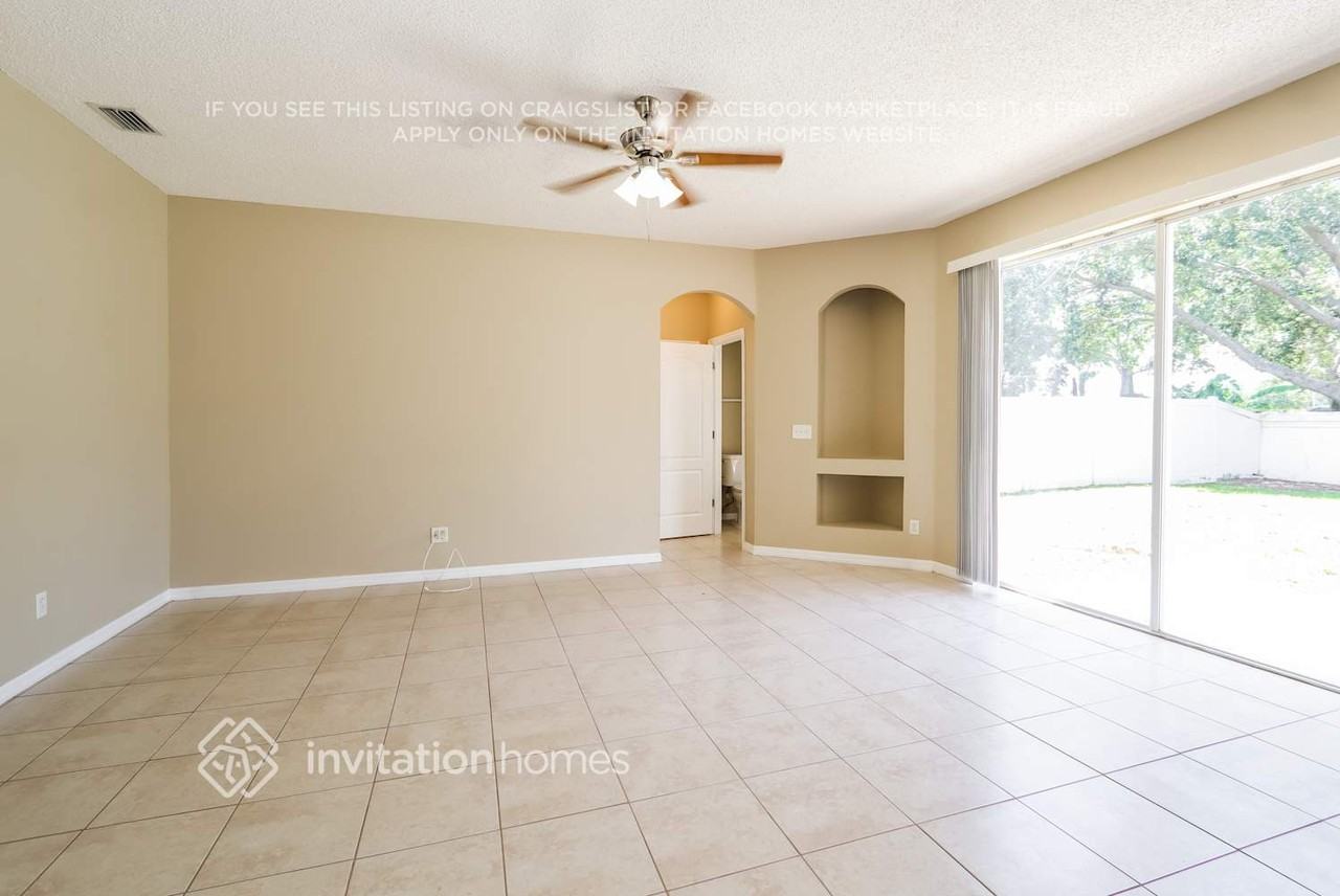 11429 Village Brook Dr - Photo 4 of 16