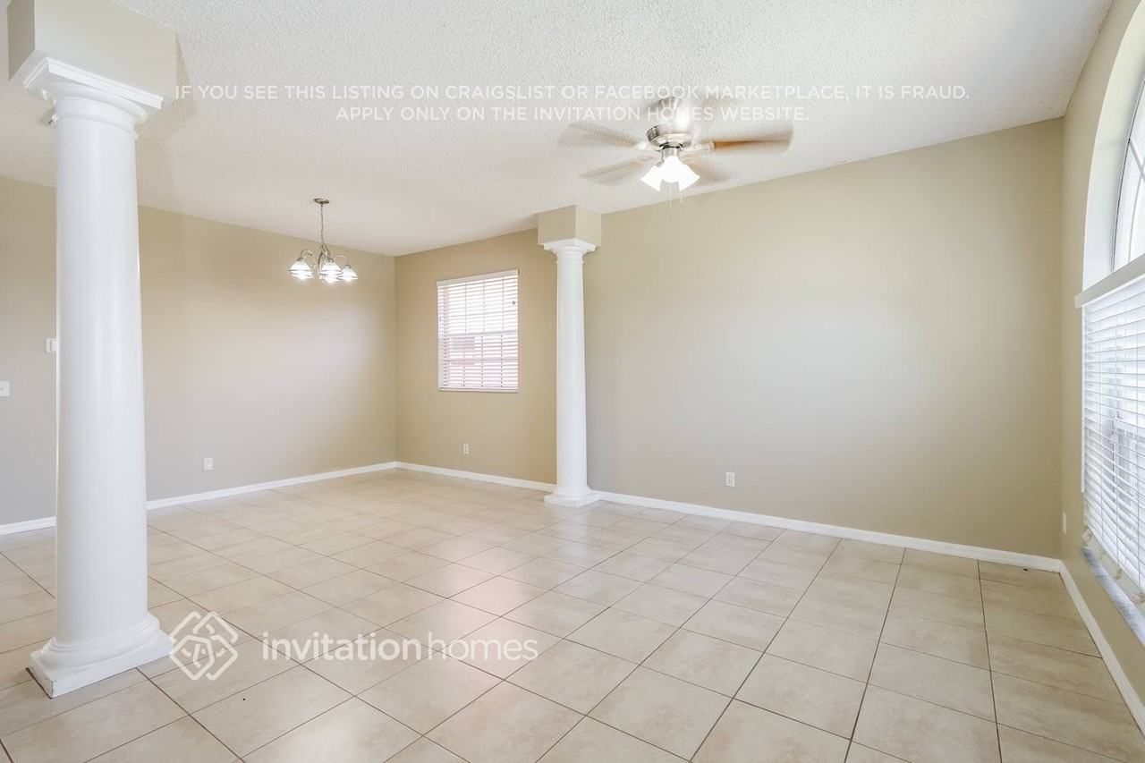 11429 Village Brook Dr - Photo 5 of 16