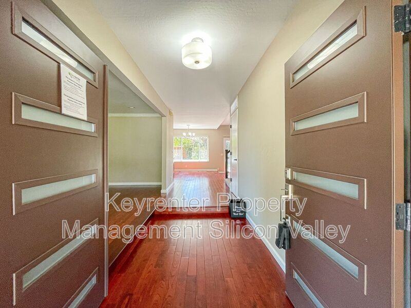 6701 Tannahill Dr - Photo 7 of 44