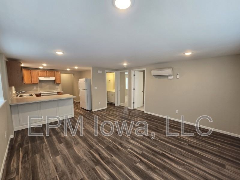 308 1/2 12th Ave - Photo 3 of 24