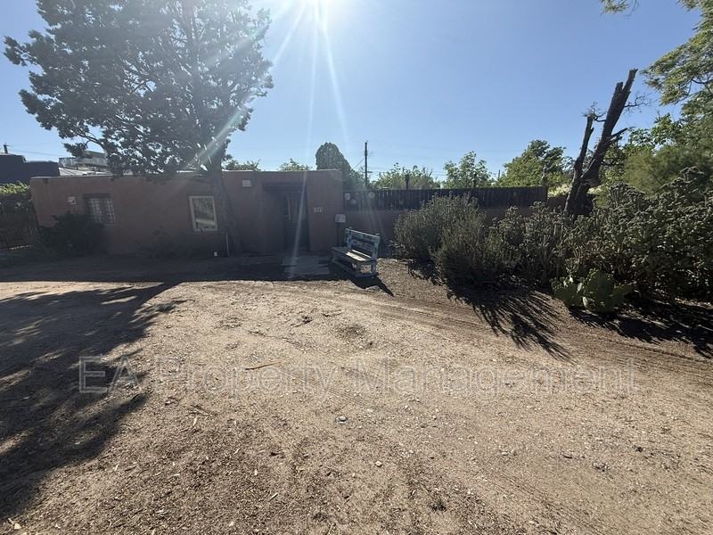 511 15th St Nw - Photo 2 of 26