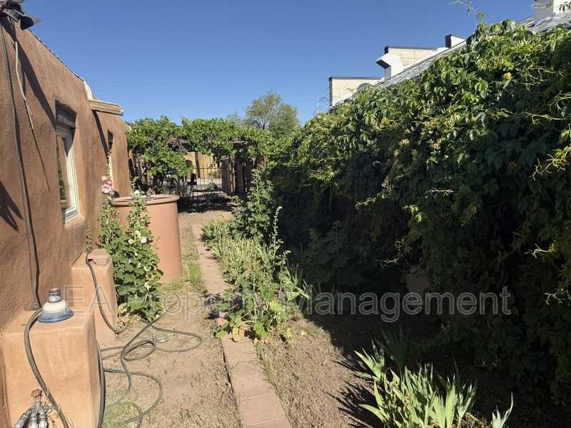 511 15th St Nw - Photo 3 of 26