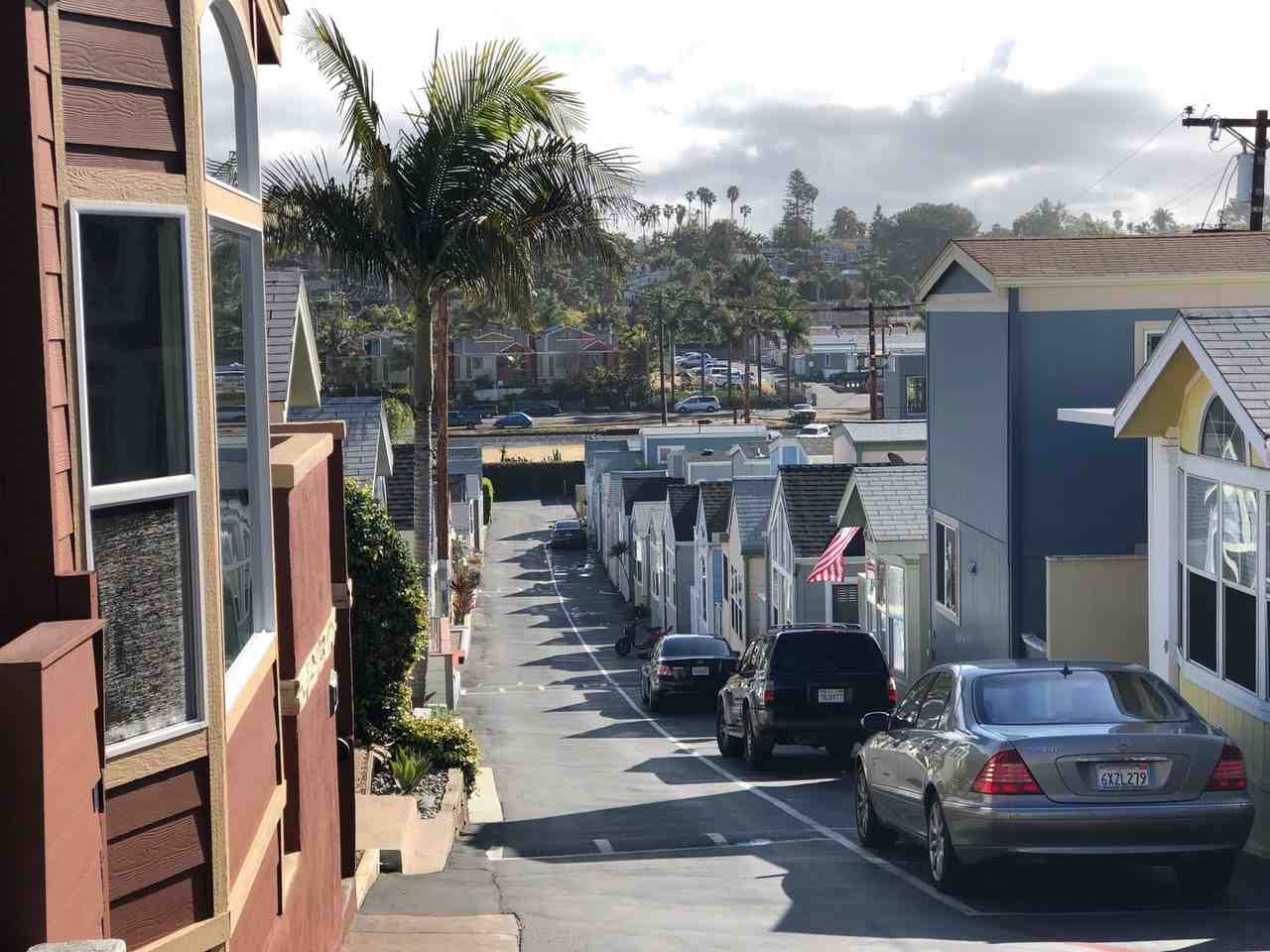 1624 N Coast Highway 101 - Photo 3 of 33