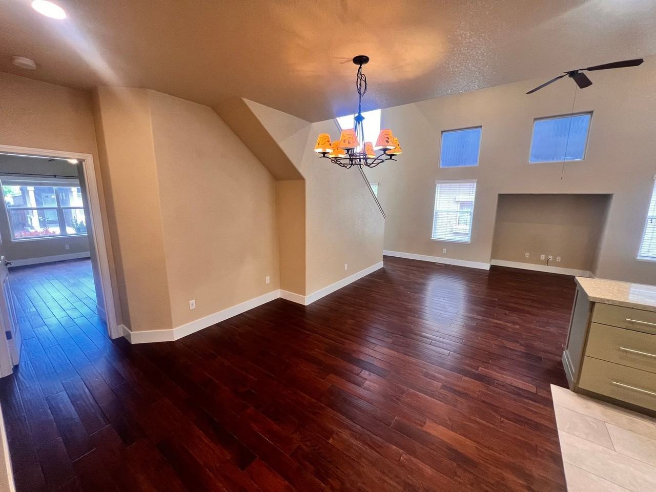 1048 Peach Blossom Way - Photo 7 of 19