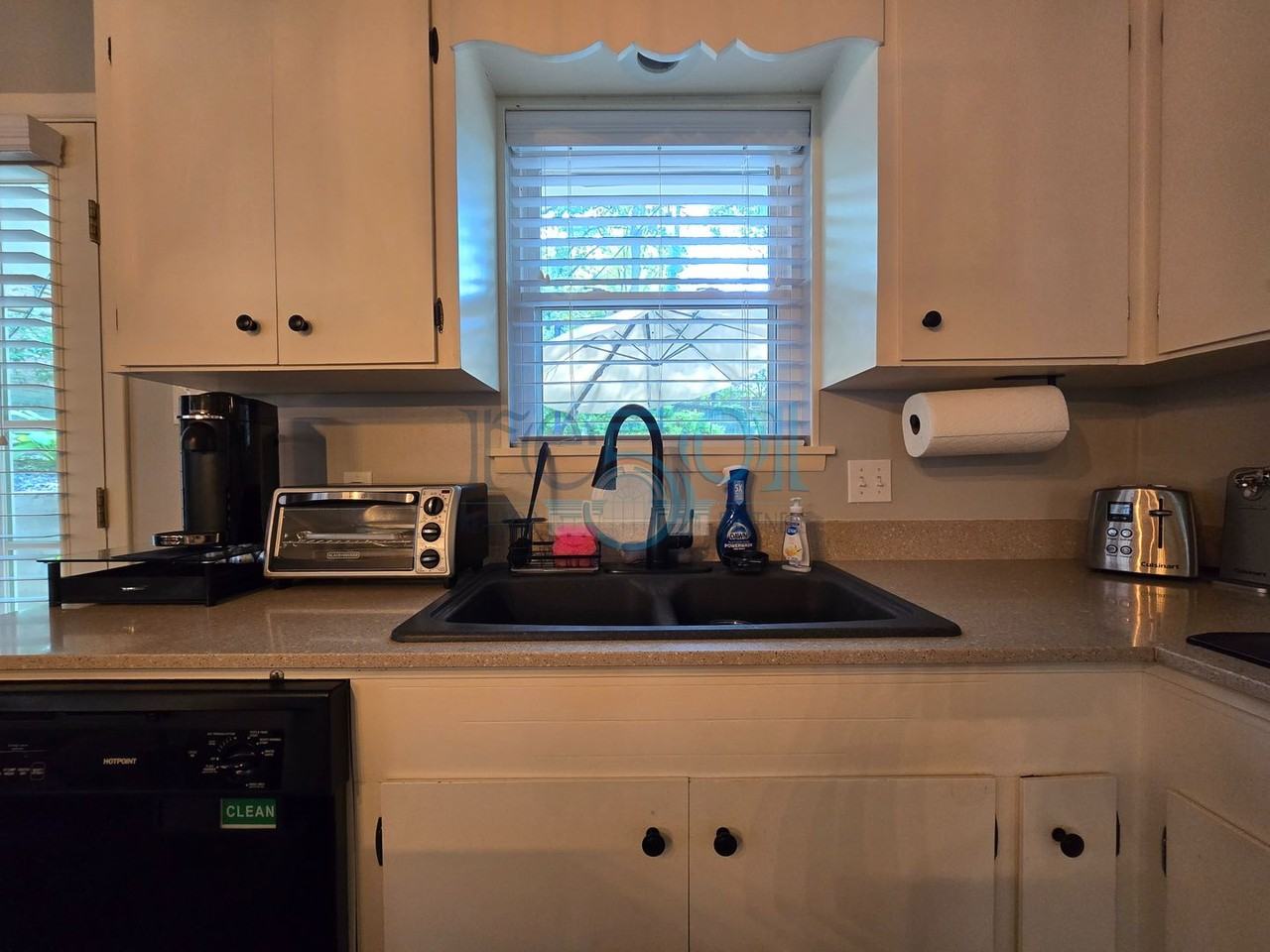 504 Mellon St - Photo 6 of 45
