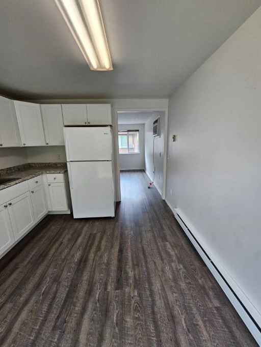 1219 Hanson Avenue - Photo 5 of 21