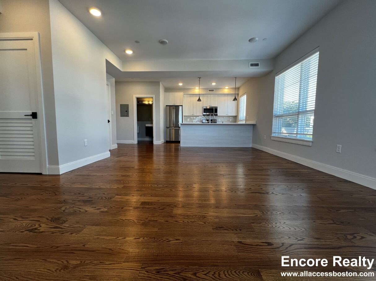 1 Everett St #502 - Photo 3 of 17