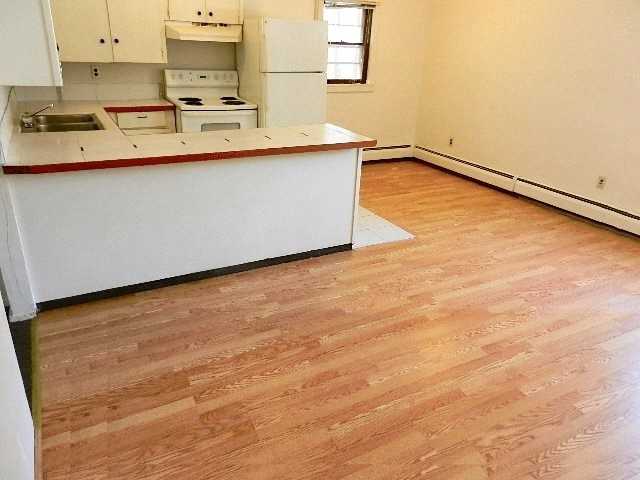 192 York St #A - Photo 2 of 5