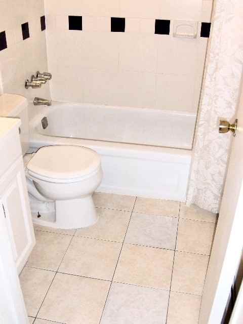 192 York St #A - Photo 4 of 5