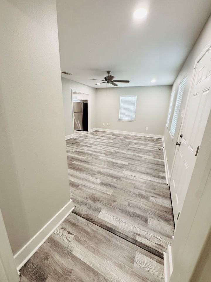 1847 N 16th St - Photo 2 of 29