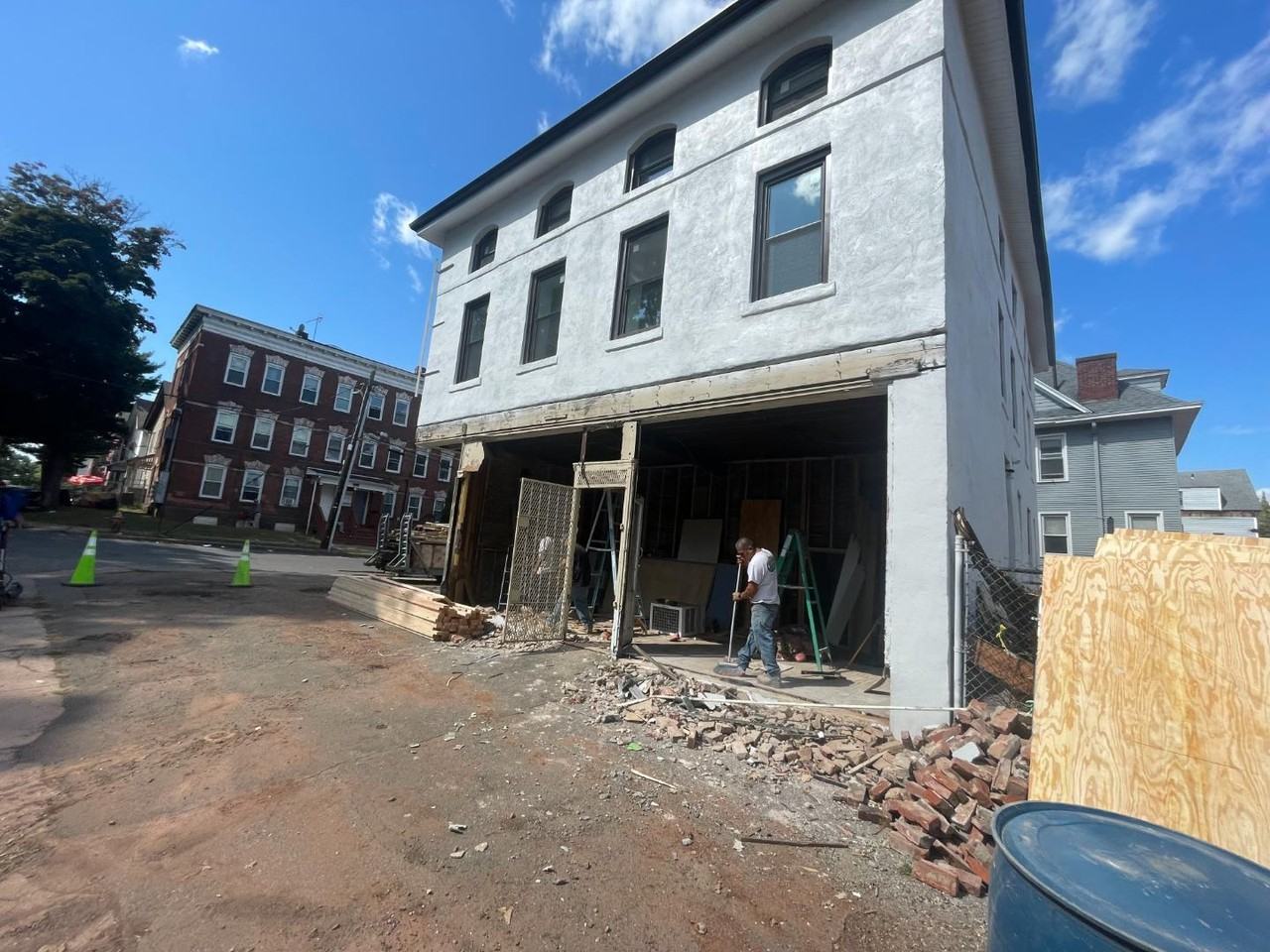 166 Ward - Photo 3 of 3