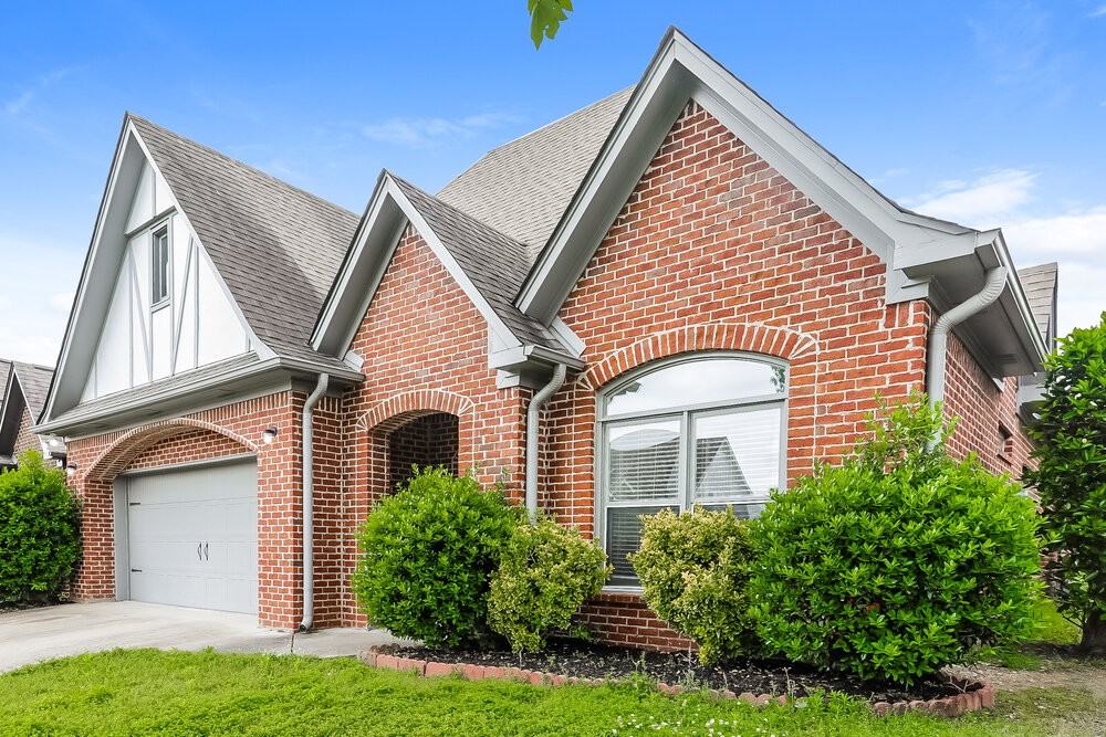 2150 Overlook Pl - Photo 3 of 16