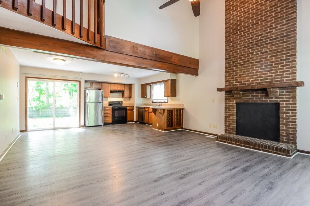 1804 Shorter Ct - Photo 4 of 17