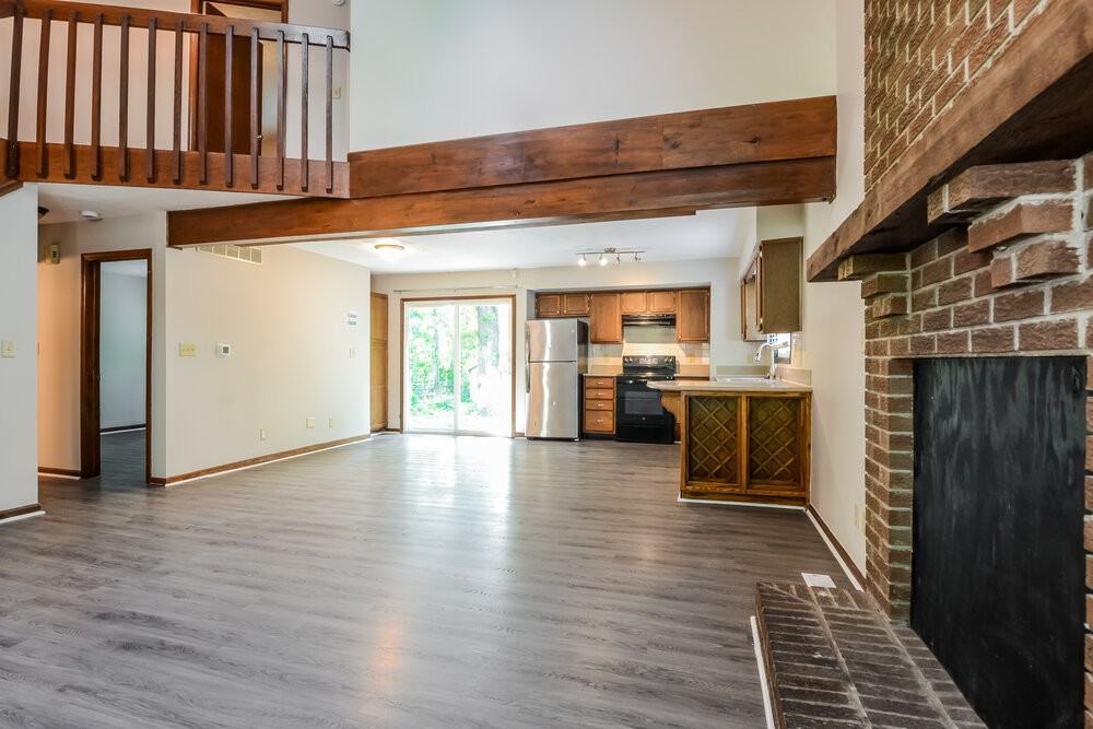 1804 Shorter Ct - Photo 5 of 17