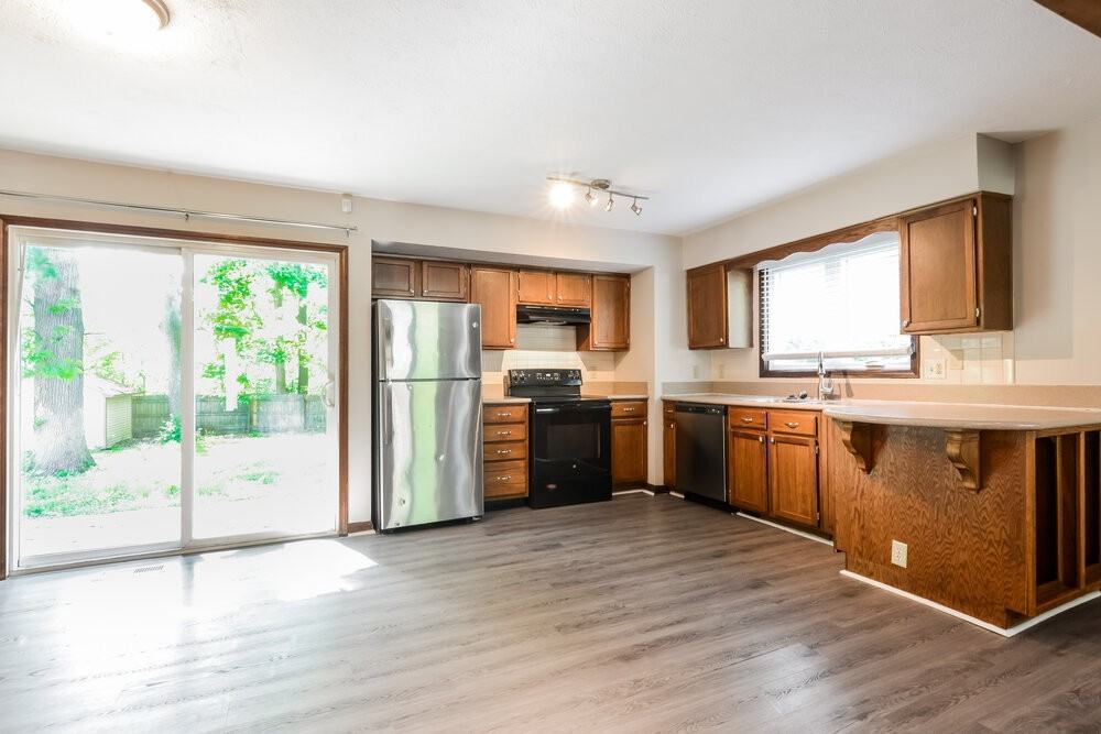 1804 Shorter Ct - Photo 7 of 17
