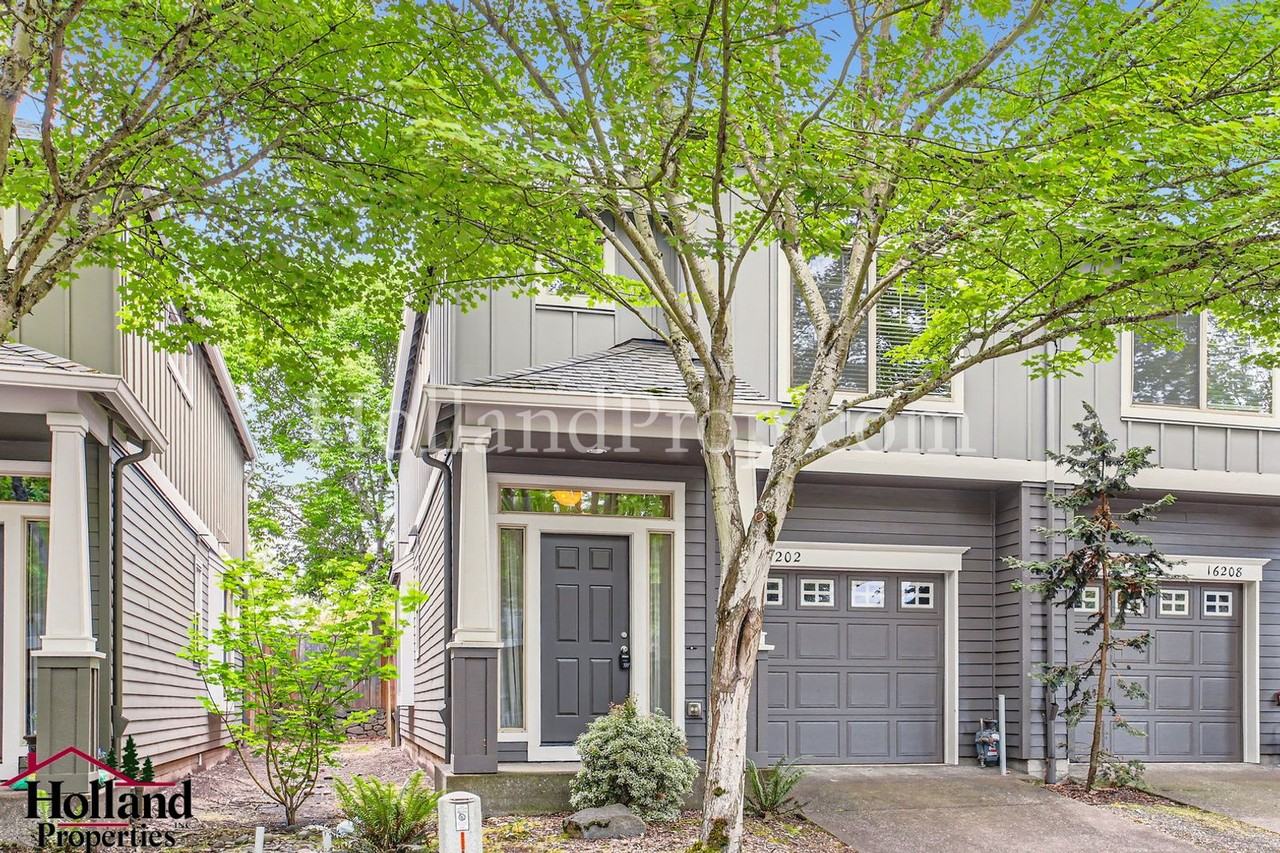 16202 Sw Holland Ln - Photo 2 of 28