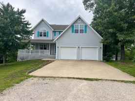 20266 Hyatt Ln - Photo 1 of 1