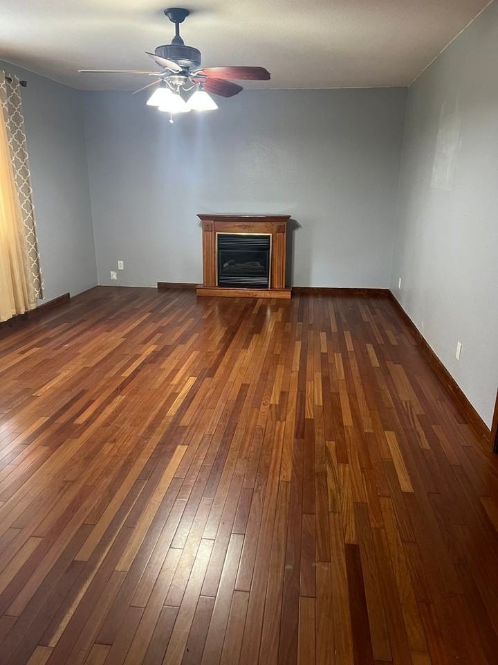 20266 Hyatt Ln - Photo 3 of 30