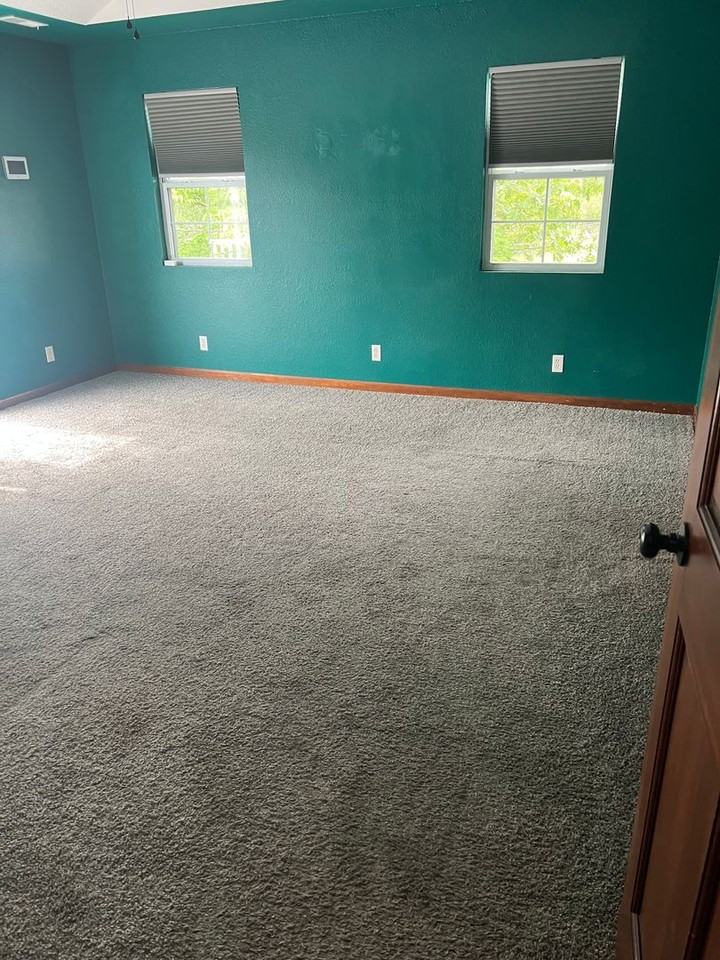20266 Hyatt Ln - Photo 7 of 30