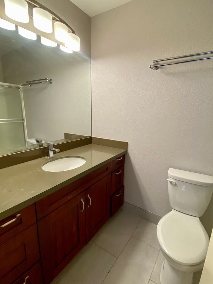 1310 Walden Rd - Photo 6 of 22