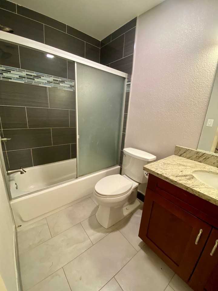 1310 Walden Rd - Photo 7 of 22