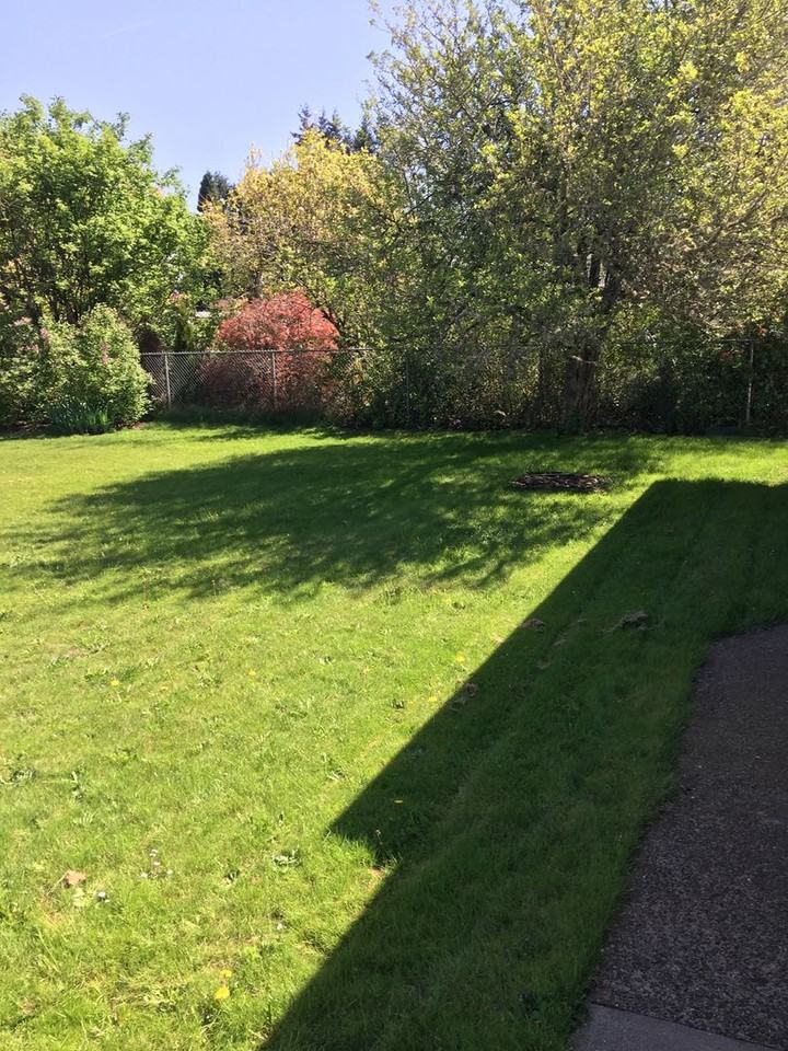 265 Se Richland Ave - Photo 3 of 5