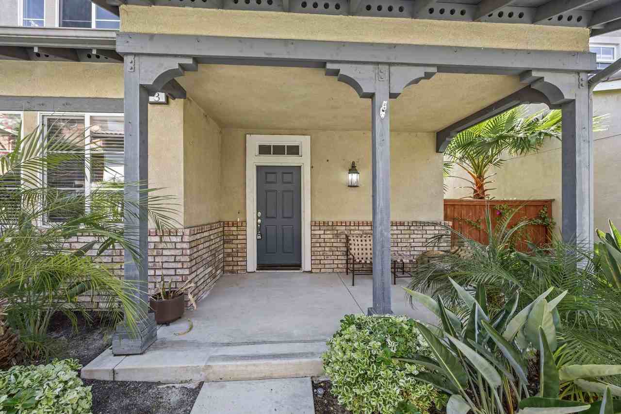 3 Costa Dr - Photo 2 of 37