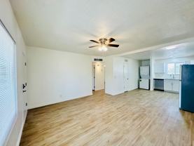 4424 Bellevue Newly Renovated Apartments with All Appliances Included! - Photo 1 of 1