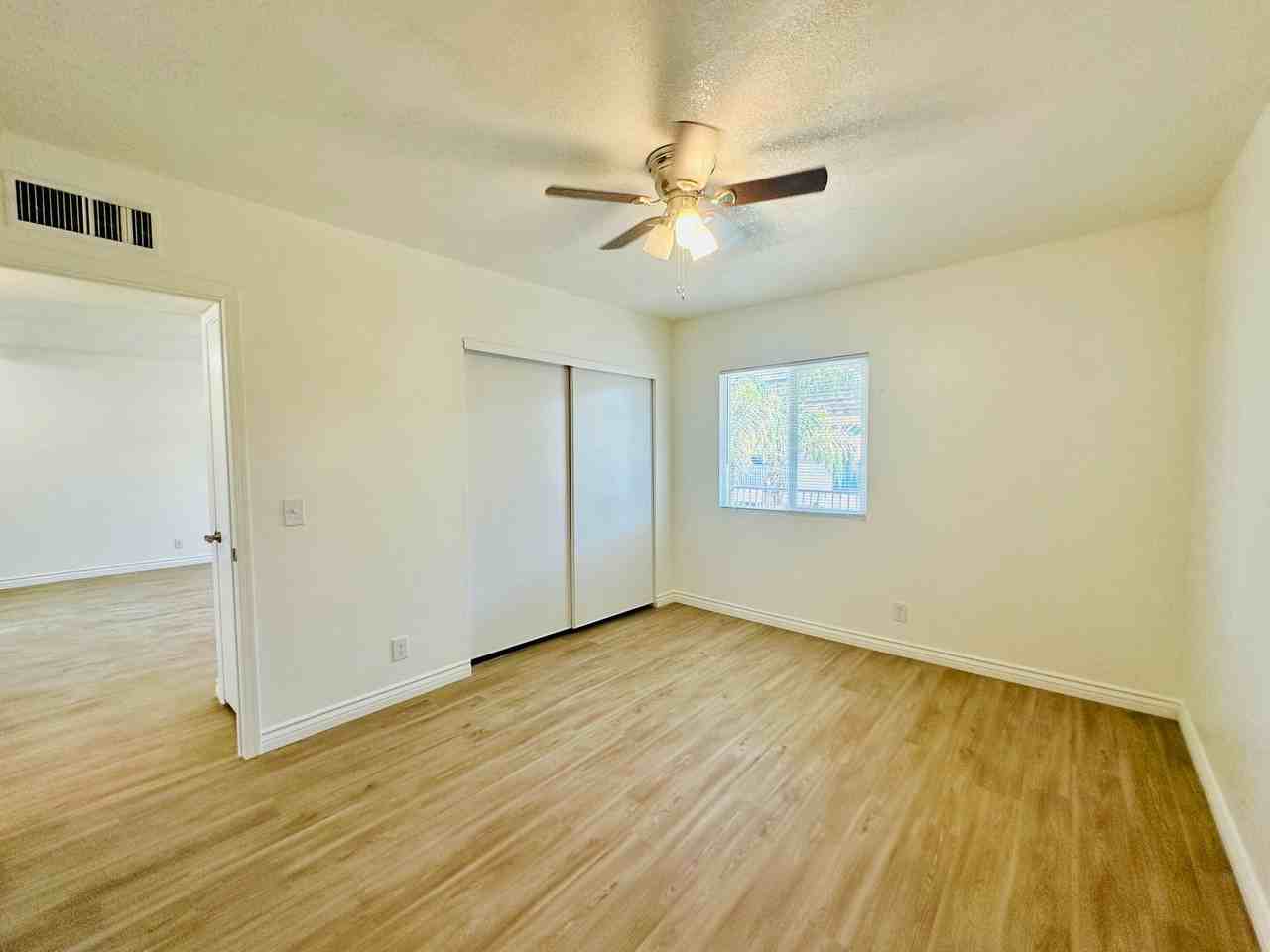 4424 Bellevue Newly Renovated Apartments with All Appliances Included! - Photo 5 of 25