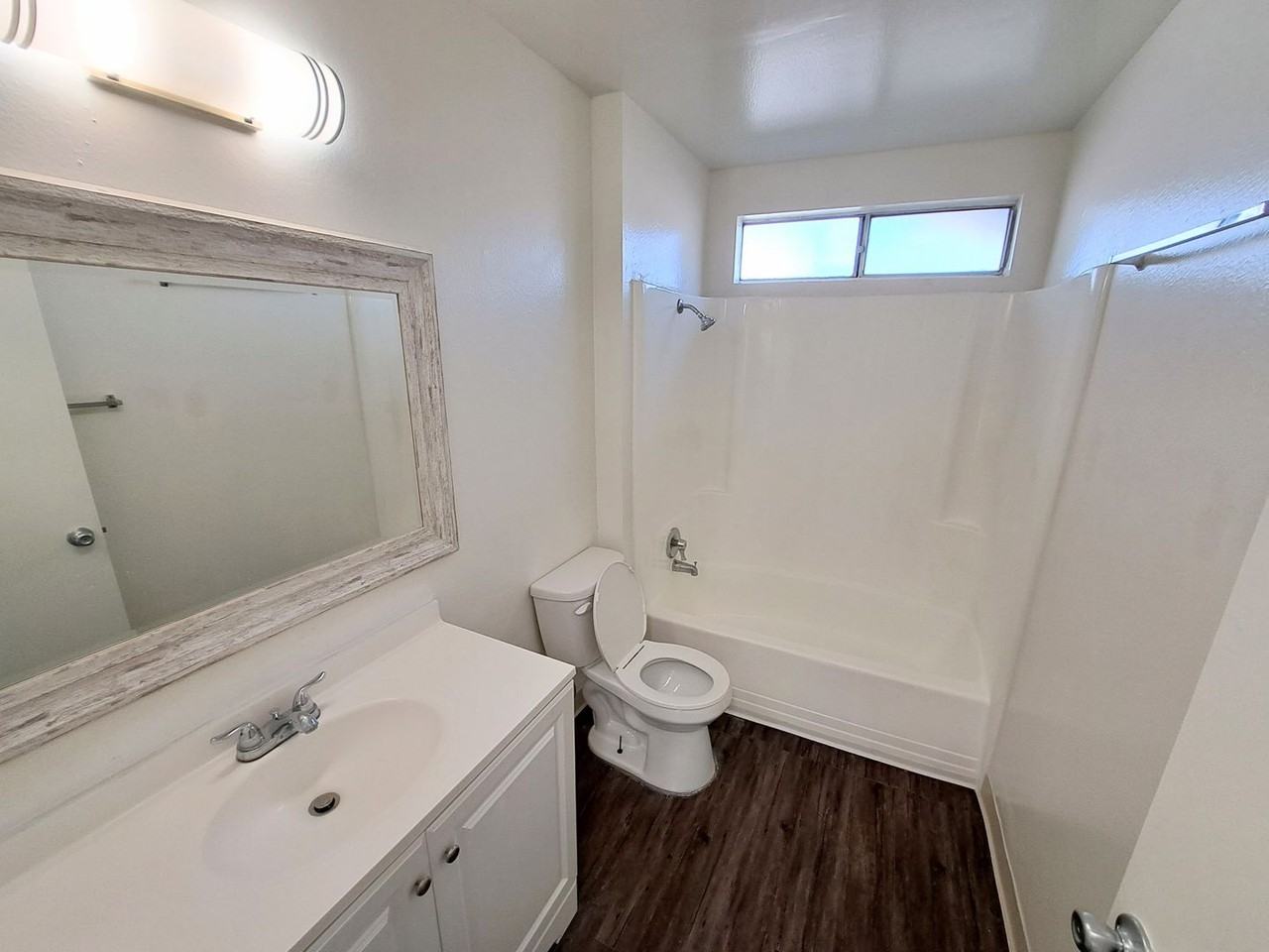 Brittany Apartments - Photo 7 of 18