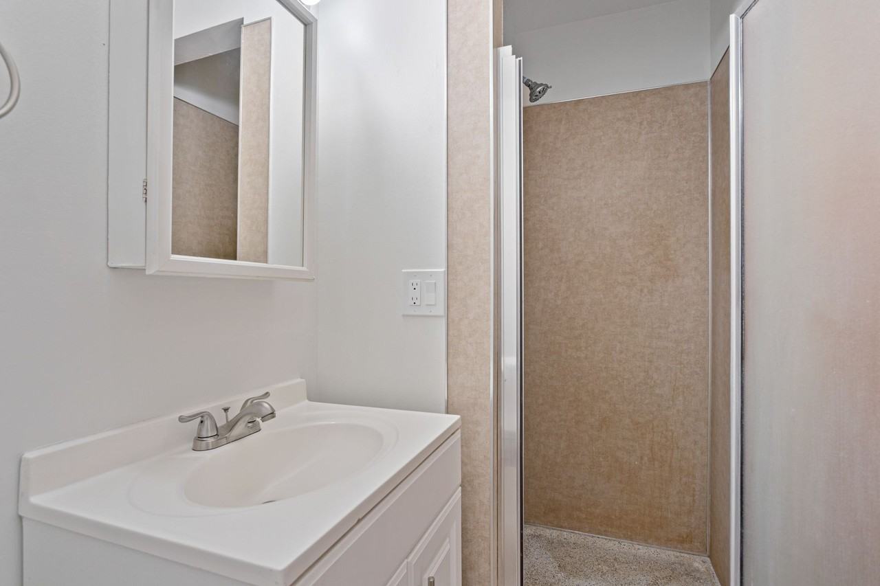 Columbia Vista Apartments - Photo 6 of 19