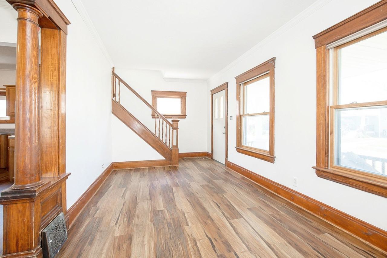 4259 W 21st St - Photo 2 of 22