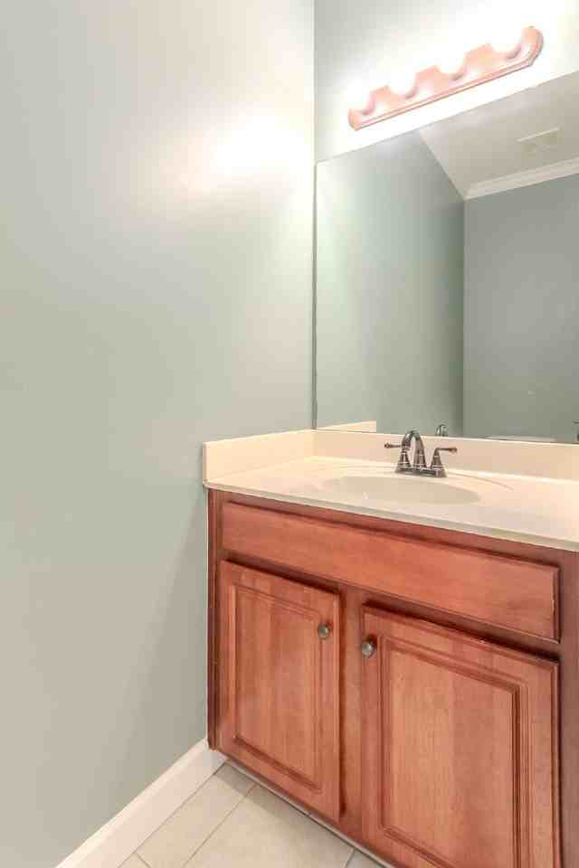1920 Ed Temple Blvd - Photo 7 of 17