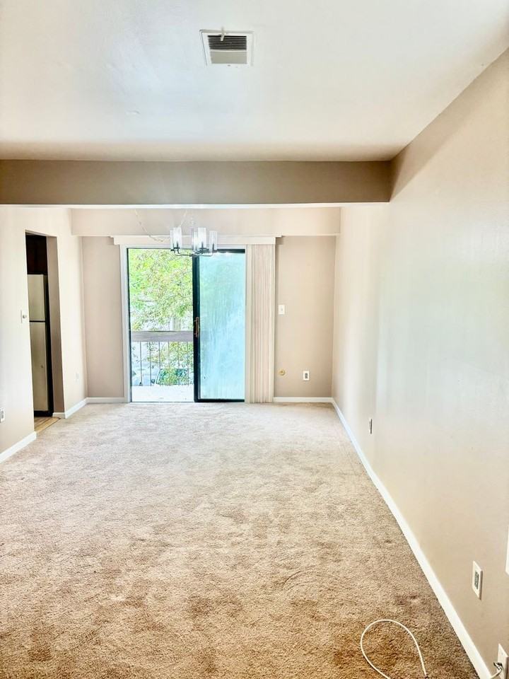 R2 Avon Dr E - Photo 2 of 12