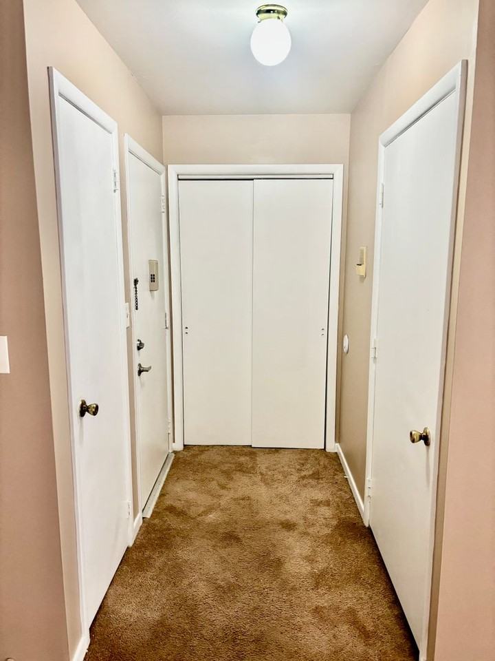 R2 Avon Dr E - Photo 3 of 12