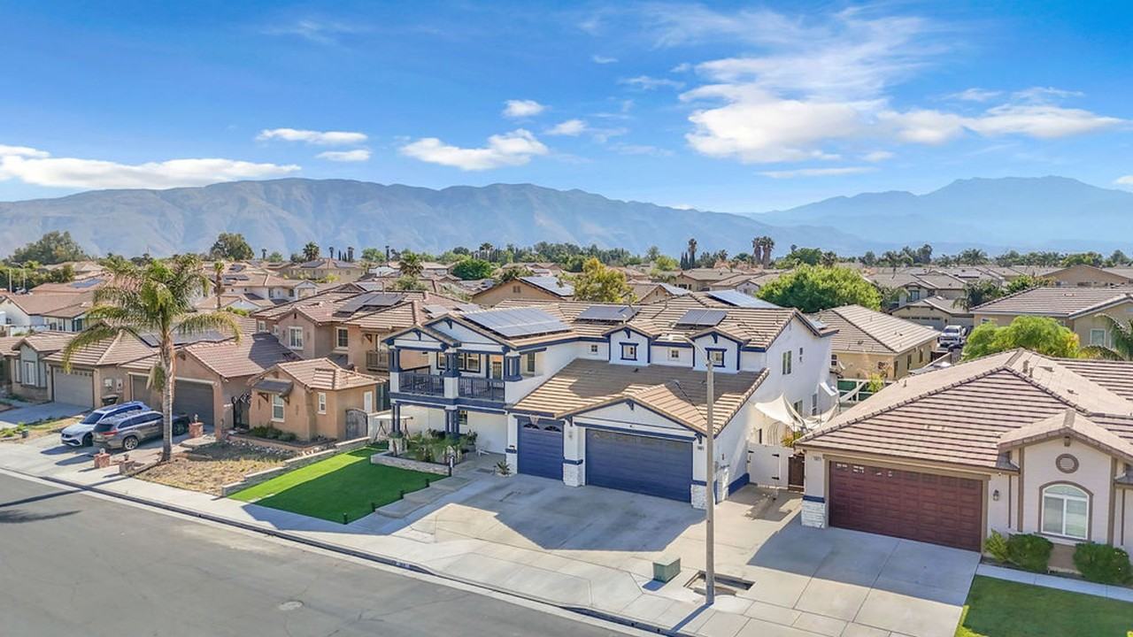 469 Partridge Ln - Photo 2 of 50