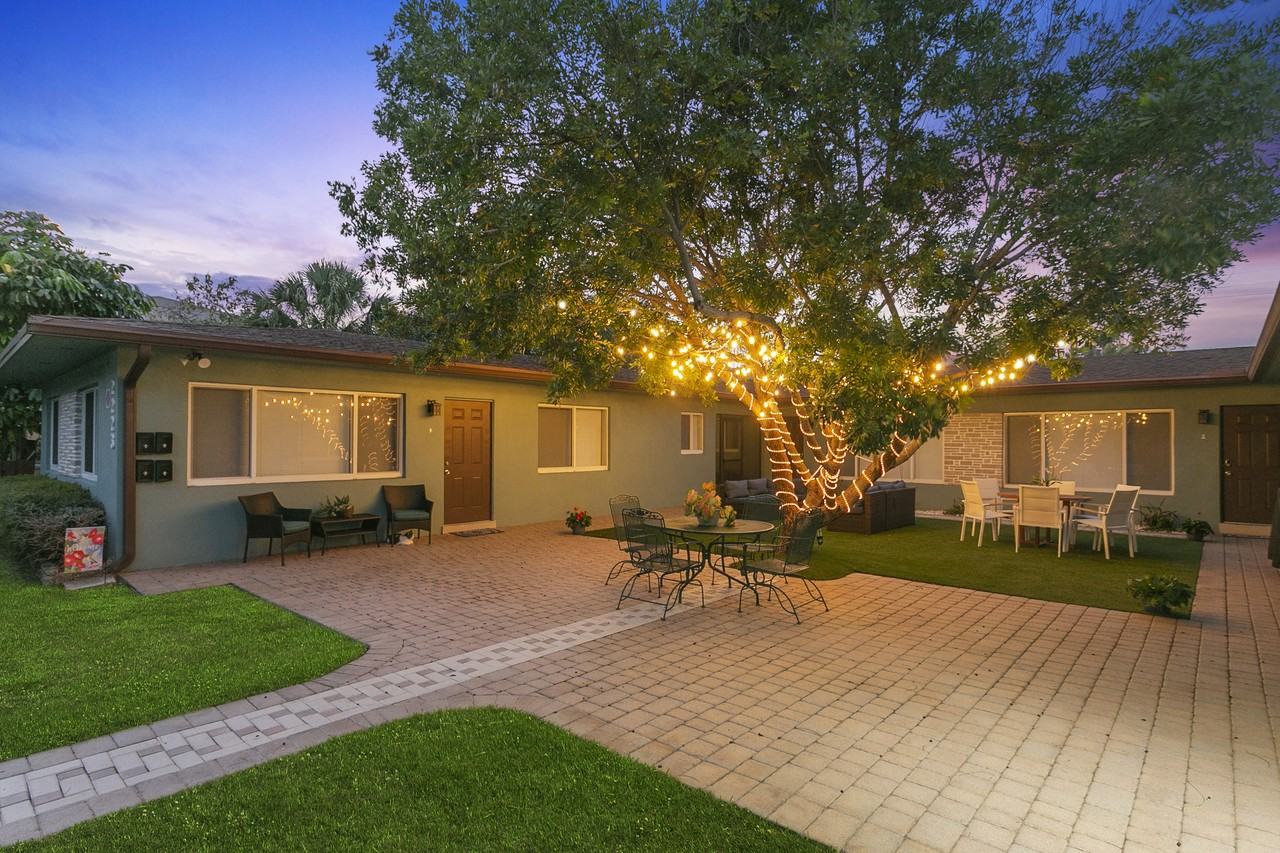 2223 Se 6th St #3 - Photo 2 of 21